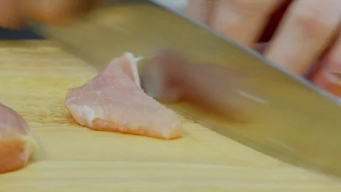 Cut meat on a wooden Board 库存影片 70975436