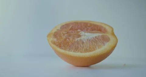 Cut Orange white background tabletop 스톡 동영상 128097407