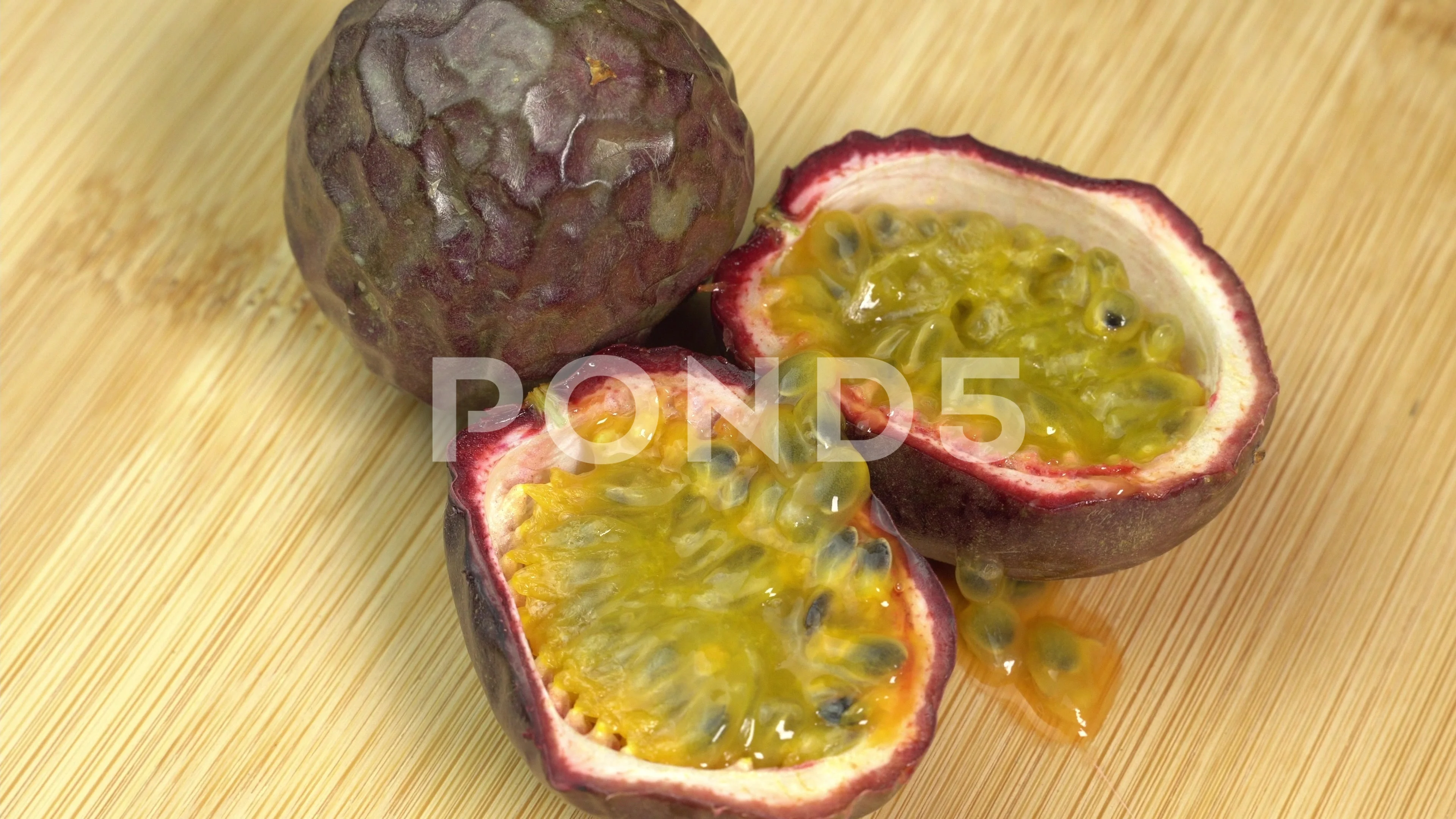 How to Cut & EAT PASSION FRUIT