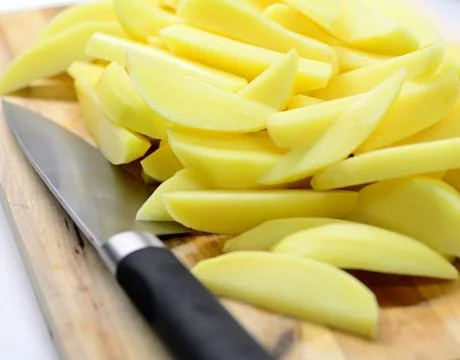 Cut Raw Potatoes 库存照片