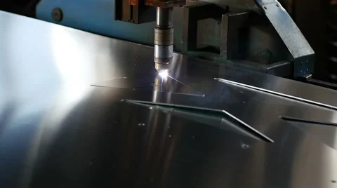 Cut sheet metal at workshop with a modern tool in heavy industry Vídeo Stock 68382248