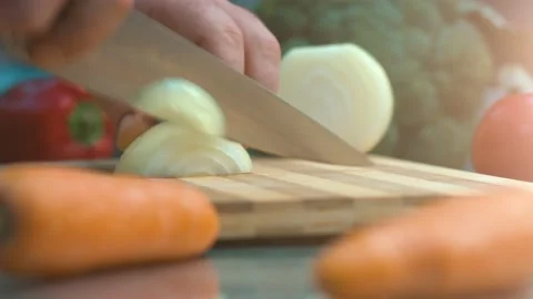 Cut the white onion Stock Footage 134470944