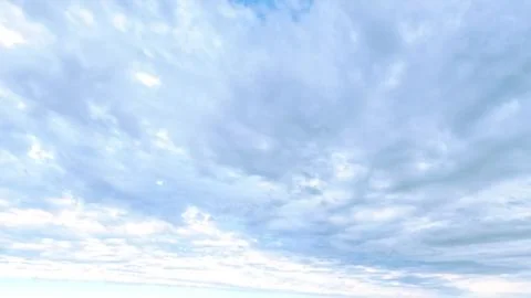 Cute clouds nebulosity cloudscape bg - photo of nature 스톡 사진
