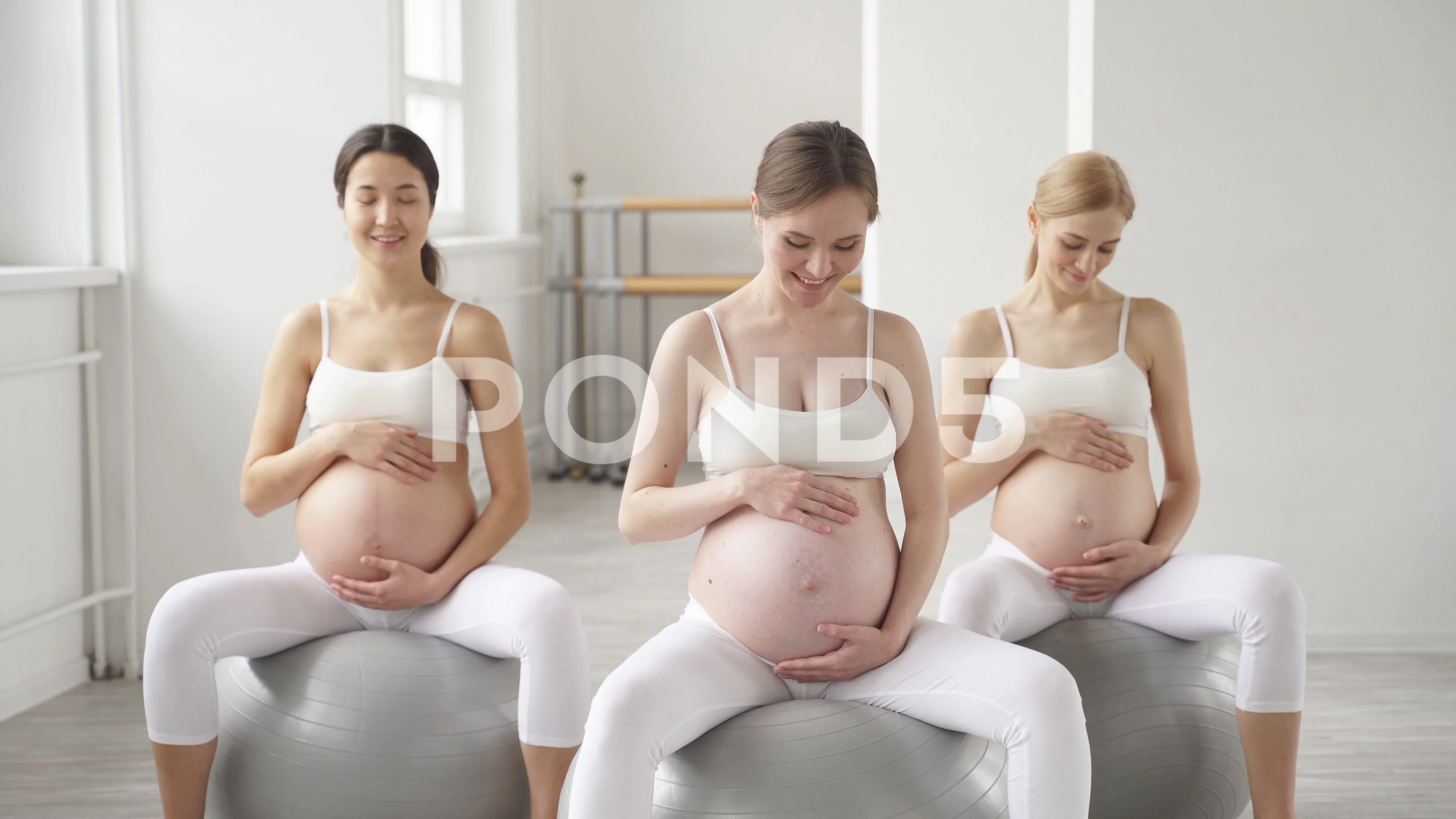 3840px x 2160px - Cute diverse pregnant women with naked t... | Stock Video | Pond5
