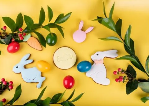 Cute Easter bunny desserts, Easter painted eggs, Authentic Easter Brunch. Foto stock