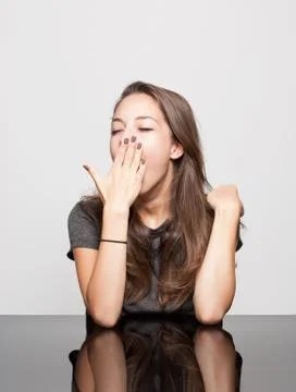 Cute gesturing brunette. Foto stock
