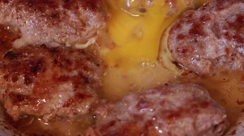 Cutlets fried in a frying pan 스톡 동영상 49921109