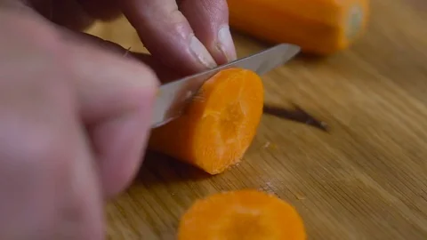 Cuts carrots hd Stockbeeldmateriaal 80103453