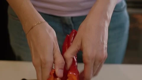 Cutting Bell Pepper. Series - making tortilla with chicken and bell pepper. Stock-Footage 154888832