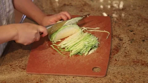 Cutting cabbage Video stock 316066733
