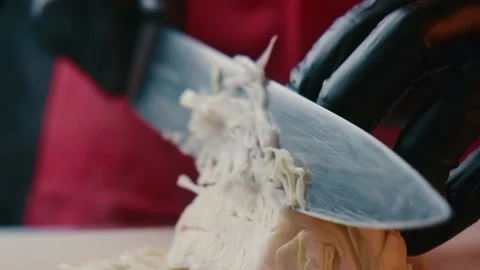Cutting cabbage with a knife. Video stock 137896404