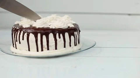 Cutting cake closeup Video stock 70484626