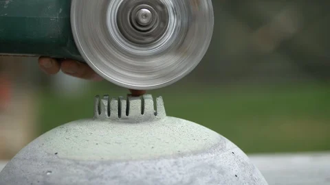 Cutting concrete with angle grinder Vídeo Stock 115800022