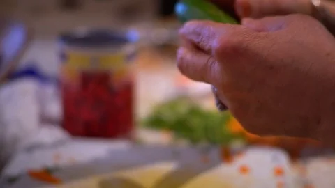 Cutting Cucumbers &amp; Vegetables in Slow Motion Vídeos de archivo 75792018