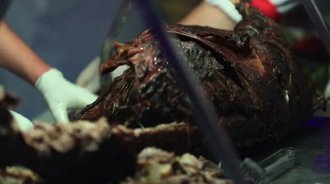 Cutting off delicious beef 動画素材 46709134