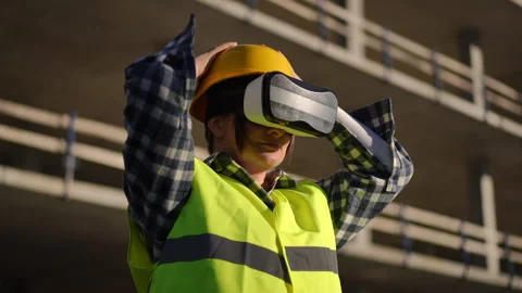 Cutting edge virtual reality safety training solutions for the construction Stock Footage 311861336