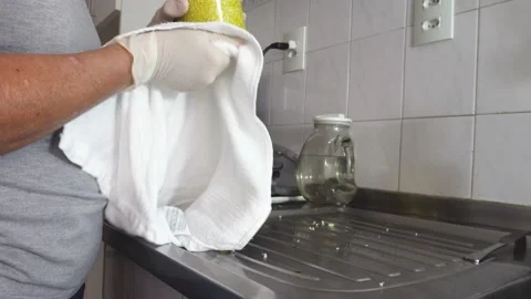 Cutting in food processor, mixing with olive oil and making garlic conserves. Stock Footage 148747391