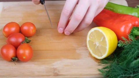Cutting fresh tomato Video stock 232874540