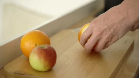 Cutting fruit Видео 261079163