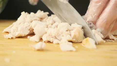 Cutting grilled chicken 스톡 동영상 148174735