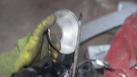 Cutting Handmade Aluminium Component By Hand Vídeo Stock 339220156