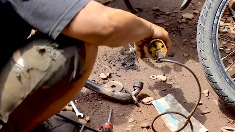 Cutting iron using a grinding machine. Stock-Footage 258315549