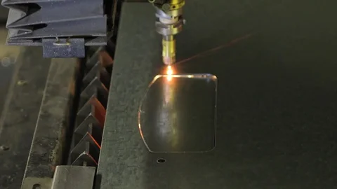 Cutting laser of sheet metal on automatic machine Видео 75565781