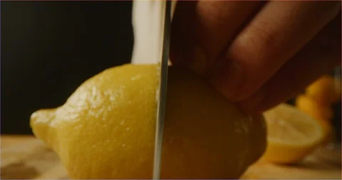 Cutting lemons on half macro shot 스톡 동영상 126295126
