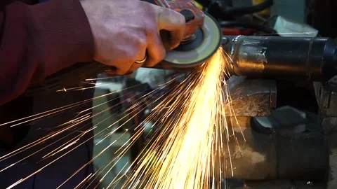 Cutting metal and making custom parts Video stock 221433682