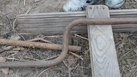 Cutting old rusted iron pipe with an angle grinder Video stock 87888811