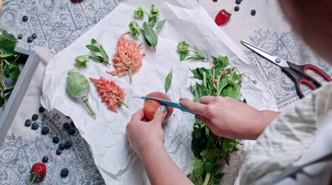 Cutting peach in two with knife. Fresh green decoration for food Stock Footage 68019743
