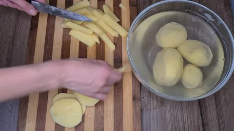Cutting Potatos Vidéo 165504735