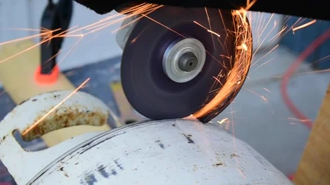 Cutting into propane tank Stock Footage 161851083