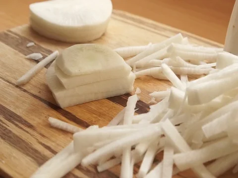 Cutting Radish In Strips 스톡 동영상 91406889