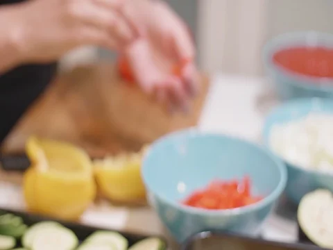 Cutting red peppers on a cutting board Video stock 80543523