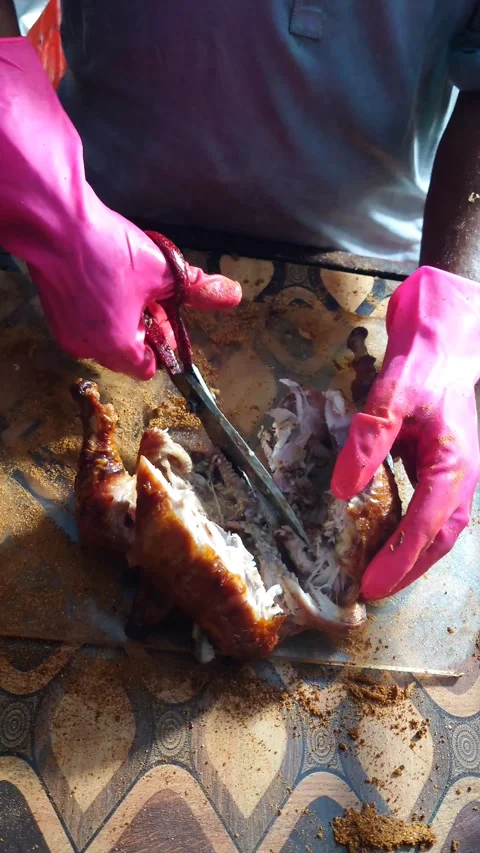 Cutting Roasted Chicken In Half With Scissors Video stock 345875061