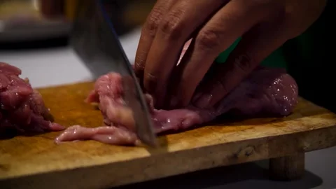 Cutting slices of meat Vidéo 278021000