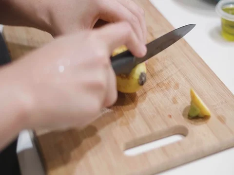 Cutting a squash in slow motion Stock-Footage 80543538