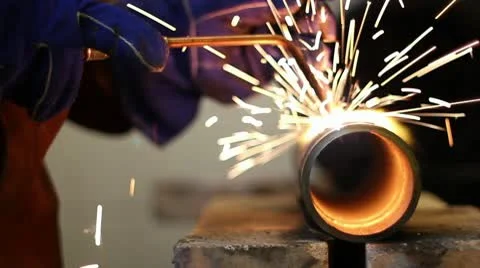 Cutting through pipe torch 1 Vídeos de archivo 10716849