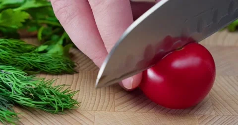 Cutting a tomato Video stock 237370909