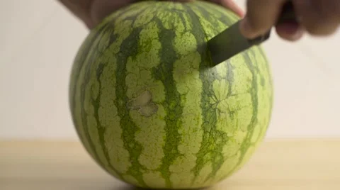 Cutting a watermelon Stock Footage 67444360