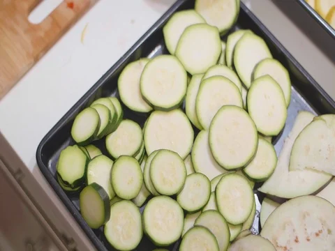 Cutting yellow pepper in slow motion Stock Footage 80562293