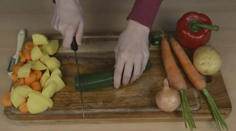 Cutting zucchini Stock Footage 22098945