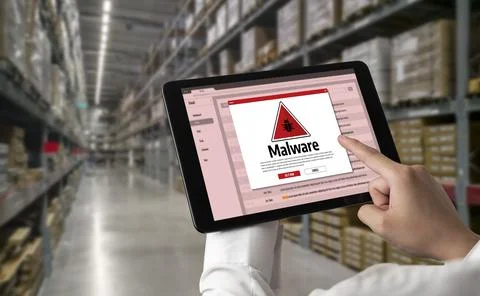 Cyber attack malware alert show computer screen display threat detected snugly Foto stock