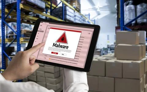 Cyber attack malware alert show computer screen display threat detected snugly Foto stock
