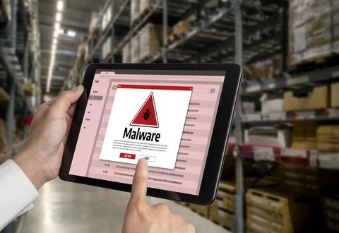 Cyber attack malware alert show computer screen display threat detected snugly Foto stock