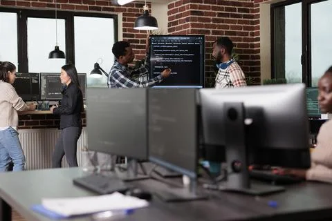Cyber security company developers encrypting cloud processing data system Foto stock