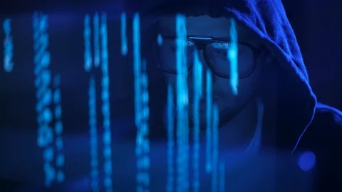 Cyber security manager taking overhours work to protect server information. 库存影片 95261333