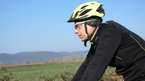 Cyclist during a workout, MTB training before a race 動画素材 205157405