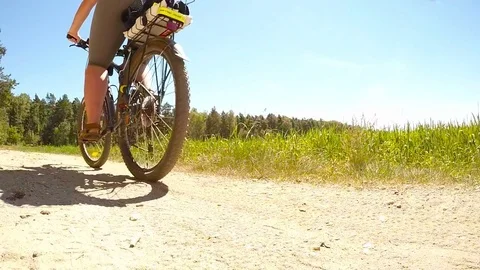 The cyclist from frog perspective. 스톡 동영상 76194667